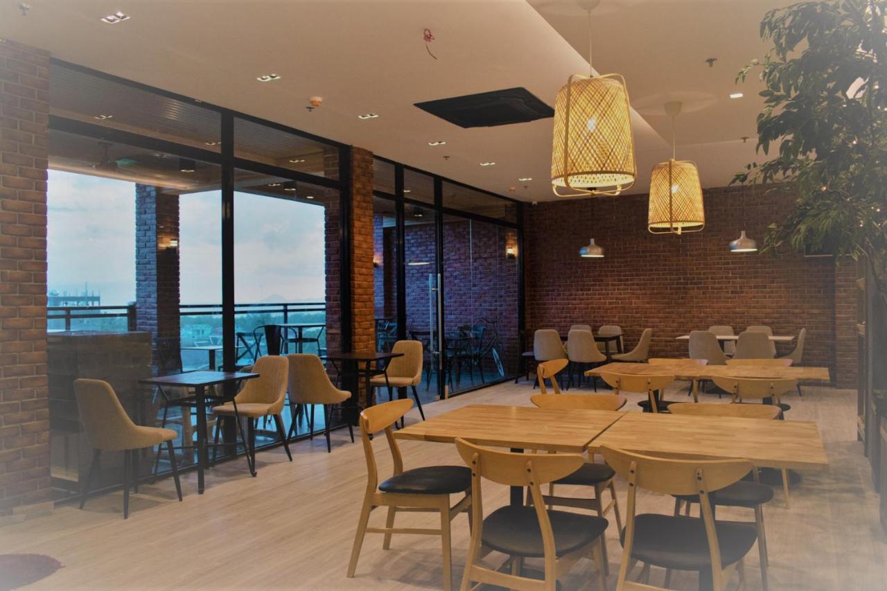 West Prime Hotel Calbayog 外观 照片
