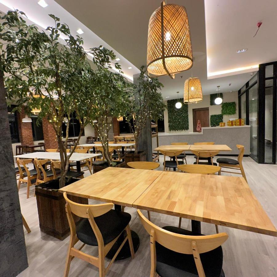 West Prime Hotel Calbayog 外观 照片